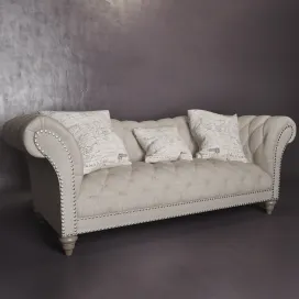 Hutton Sofa by Emerald Home Furnishings